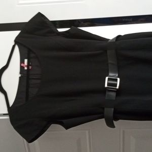 Tahari women's sleeveless black dress